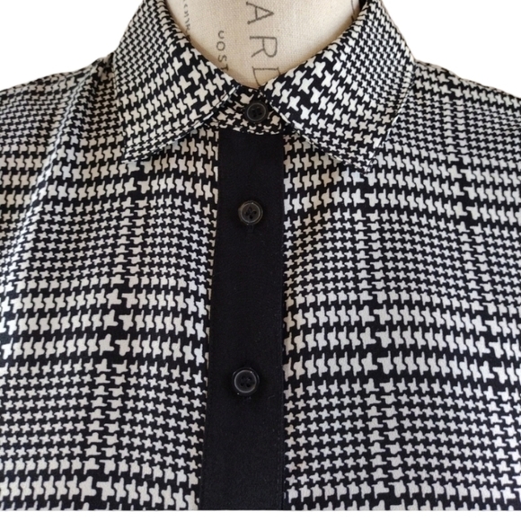 Talbots Houndstooth Blouse - Picture 5 of 5